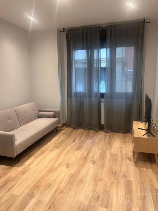 Coqueto Apartamento Cerca Del Casco Viejo Con Garaje Gratis Bilbao Buitenkant foto